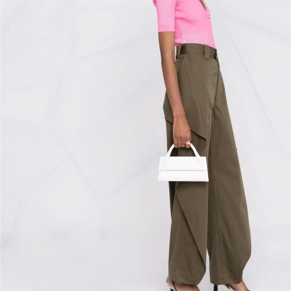 Jacquemus White Mini Bag with Gold Logo - Picture 4 of 8